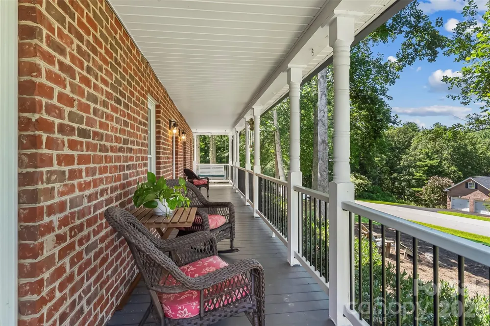 313 Springwood Drive NE Valdese, NC 28690