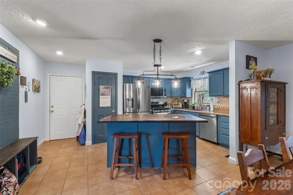 313 Springwood Drive NE Valdese, NC 28690