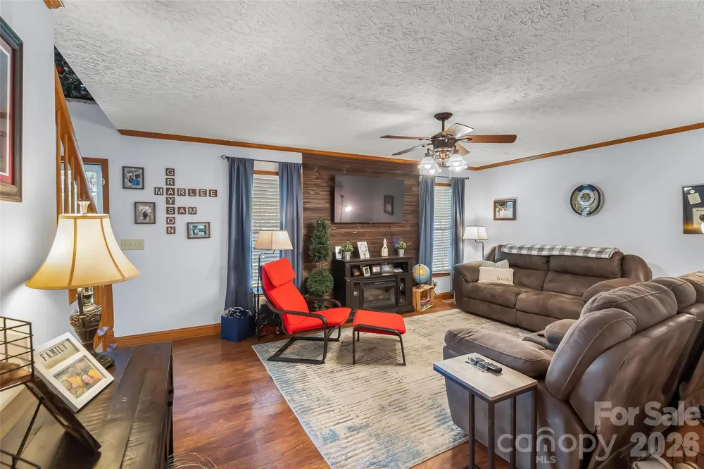 313 Springwood Drive NE Valdese, NC 28690