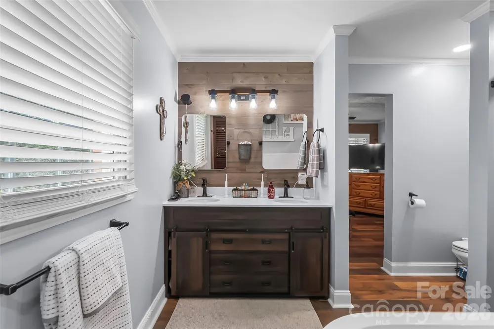 313 Springwood Drive NE Valdese, NC 28690