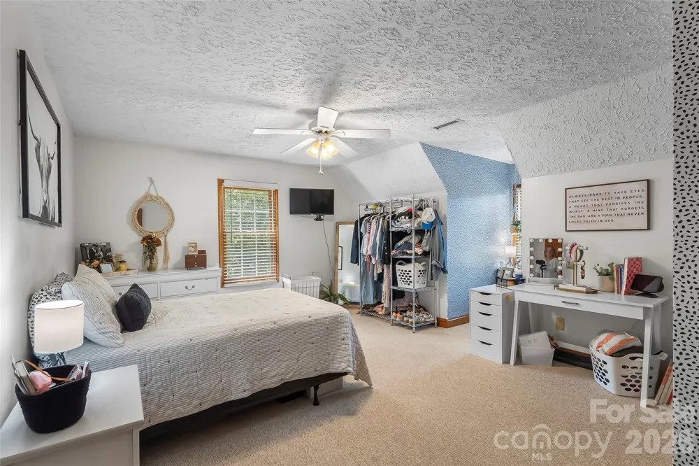 313 Springwood Drive NE Valdese, NC 28690