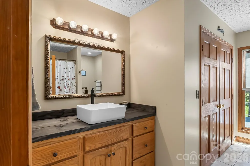 313 Springwood Drive NE Valdese, NC 28690
