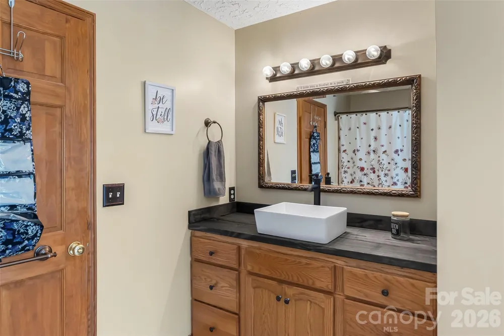 313 Springwood Drive NE Valdese, NC 28690