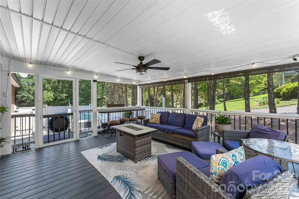 313 Springwood Drive NE Valdese, NC 28690