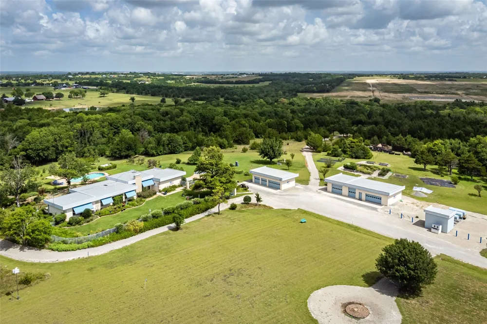 919 Harrell Road Howe, TX 75459