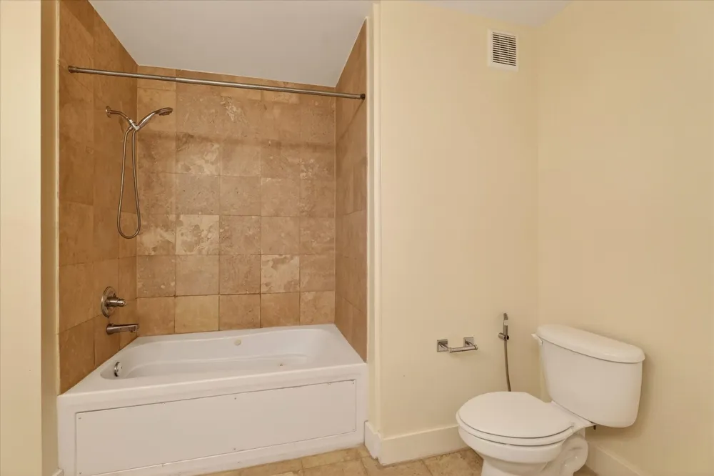 5055 Addison Circle #409 Addison, TX 75001