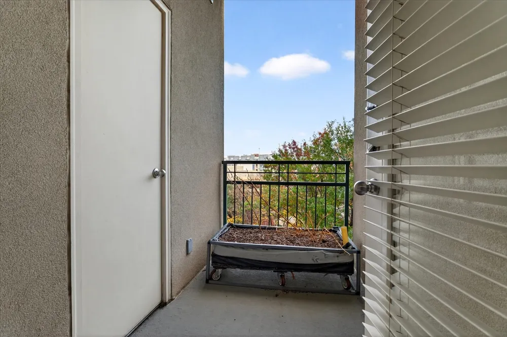 5055 Addison Circle #409 Addison, TX 75001