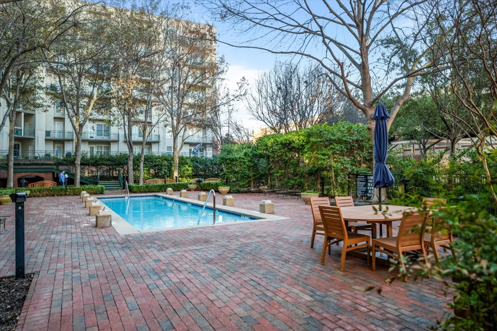 5055 Addison Circle #409 Addison, TX 75001
