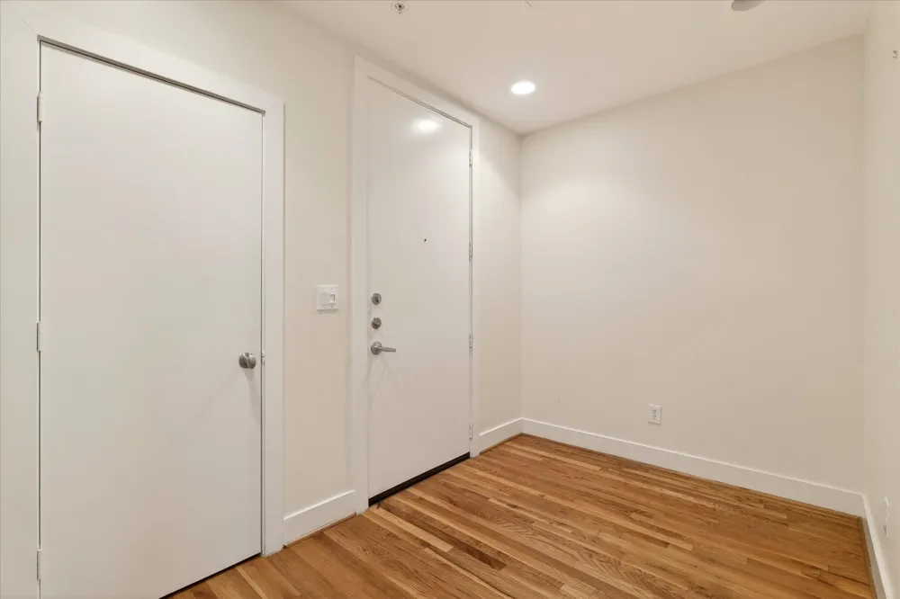 5055 Addison Circle #409 Addison, TX 75001