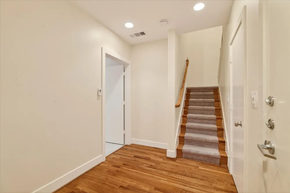 5055 Addison Circle #409 Addison, TX 75001