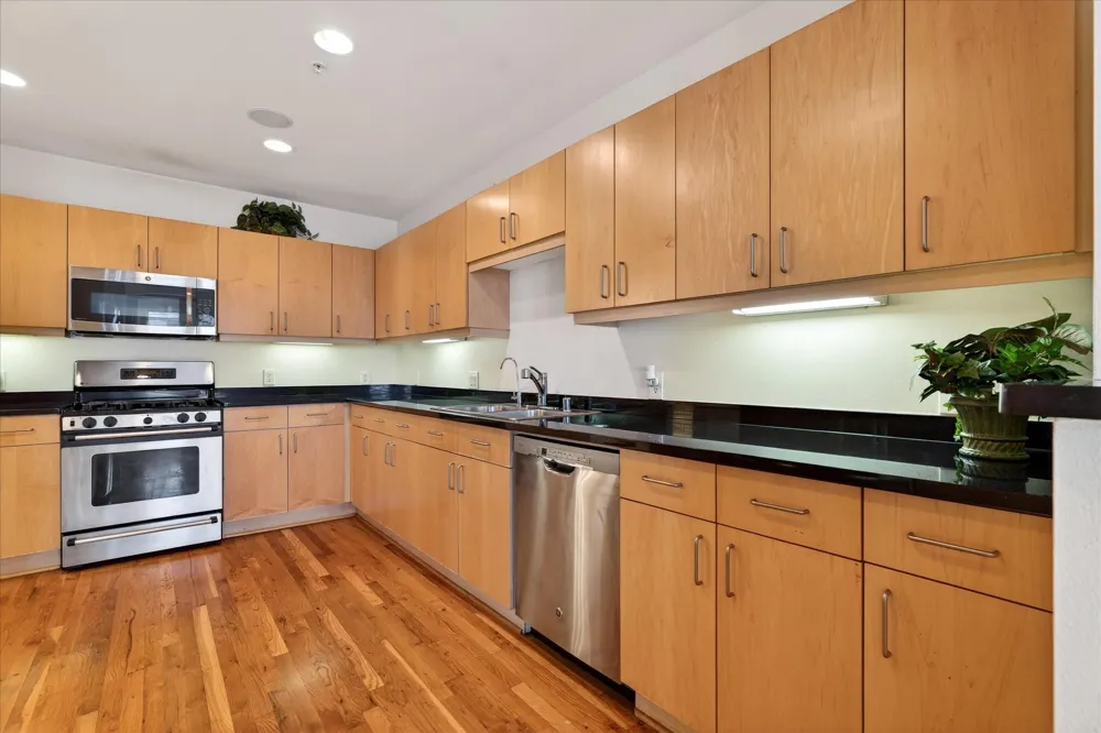 5055 Addison Circle #409 Addison, TX 75001
