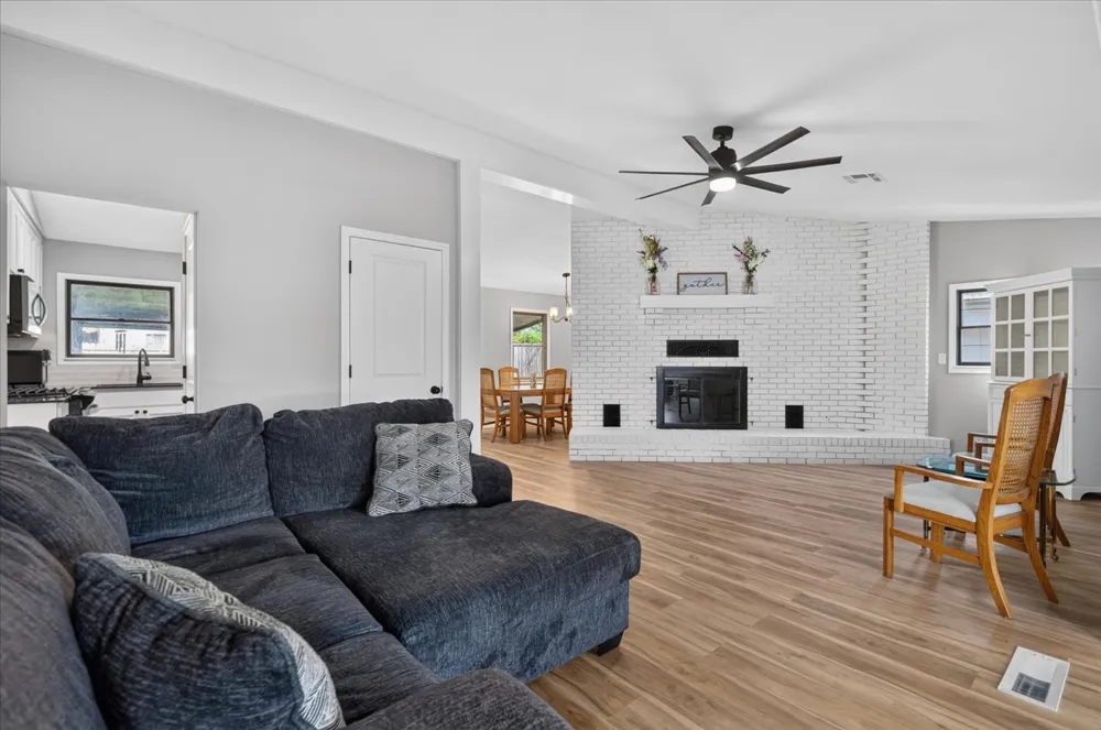 107 Mockingbird Bartlesville, OK 74003