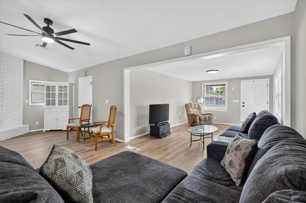 107 Mockingbird Bartlesville, OK 74003