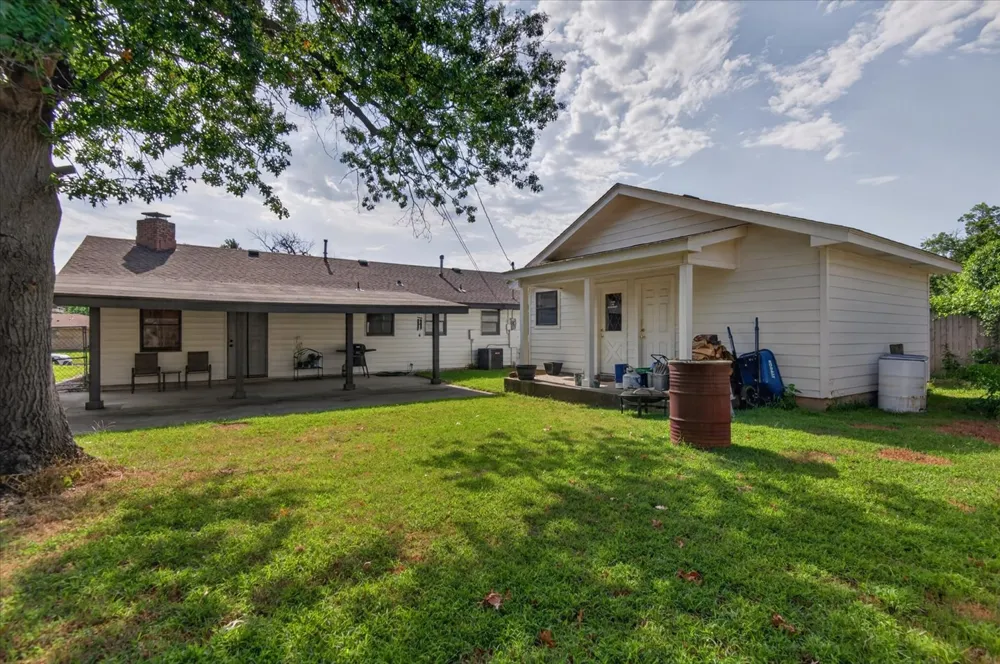 107 Mockingbird Bartlesville, OK 74003