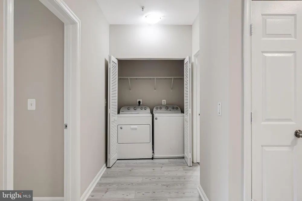 11355 ARISTOTLE DRIVE #8-208 Fairfax, VA 22030