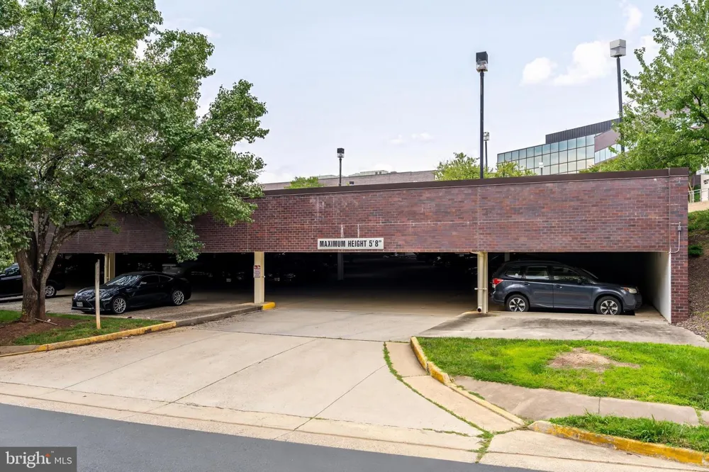 11355 ARISTOTLE DRIVE #8-208 Fairfax, VA 22030