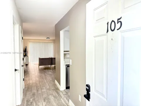 300 Promenade Dr #105