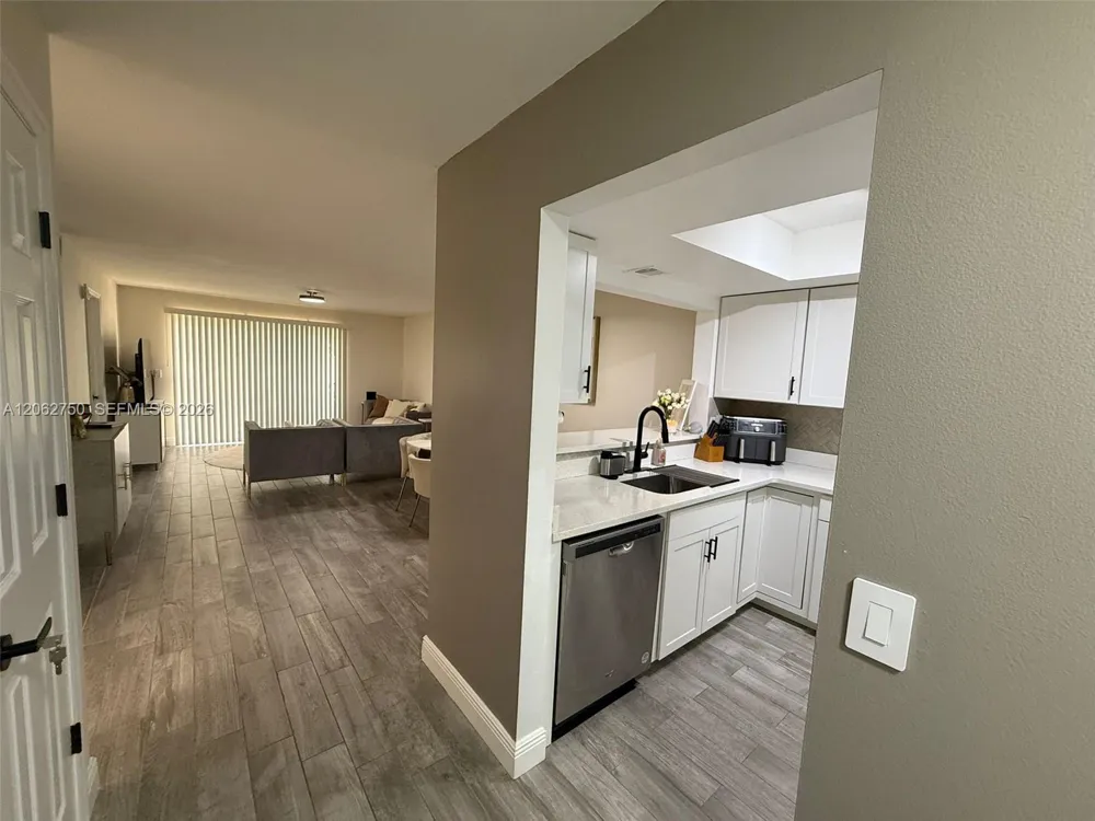 300 Promenade Dr #105 Other City - In The State Of Florida, FL 34698