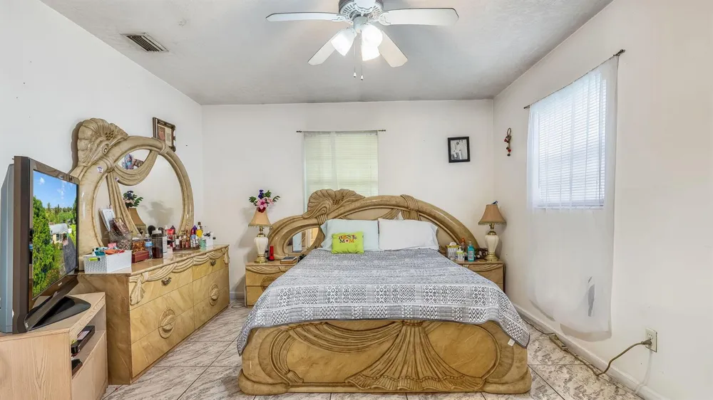 1048 WHITAKER ROAD Belle Glade, FL 33430