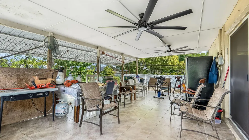 1048 WHITAKER ROAD Belle Glade, FL 33430