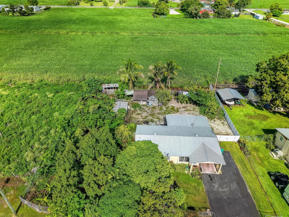 1048 WHITAKER ROAD Belle Glade, FL 33430