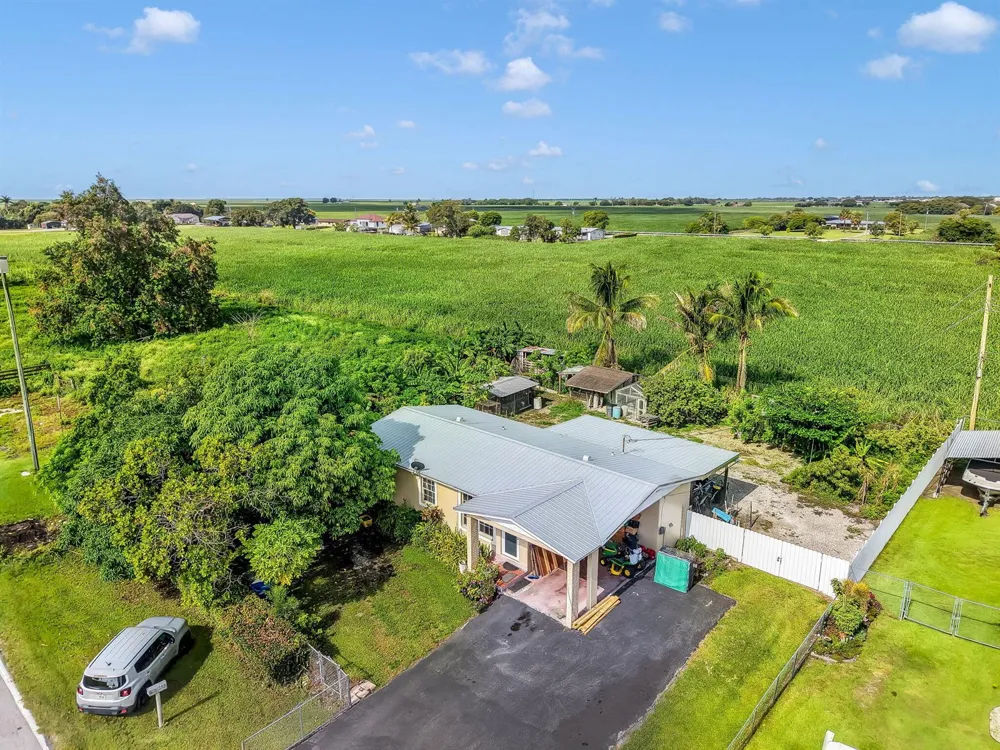 1048 WHITAKER ROAD Belle Glade, FL 33430