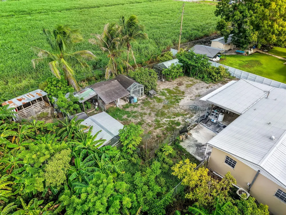 1048 WHITAKER ROAD Belle Glade, FL 33430
