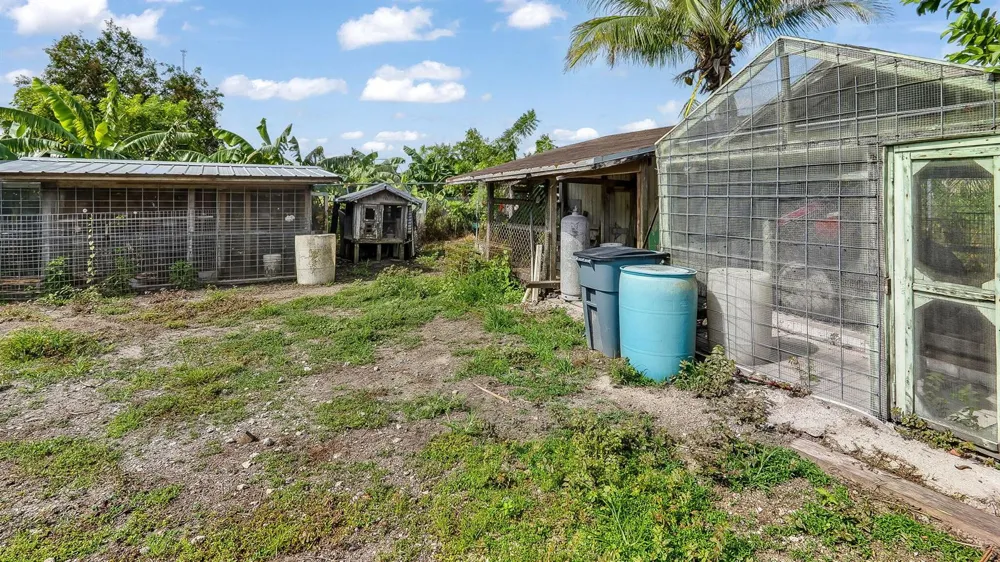1048 WHITAKER ROAD Belle Glade, FL 33430
