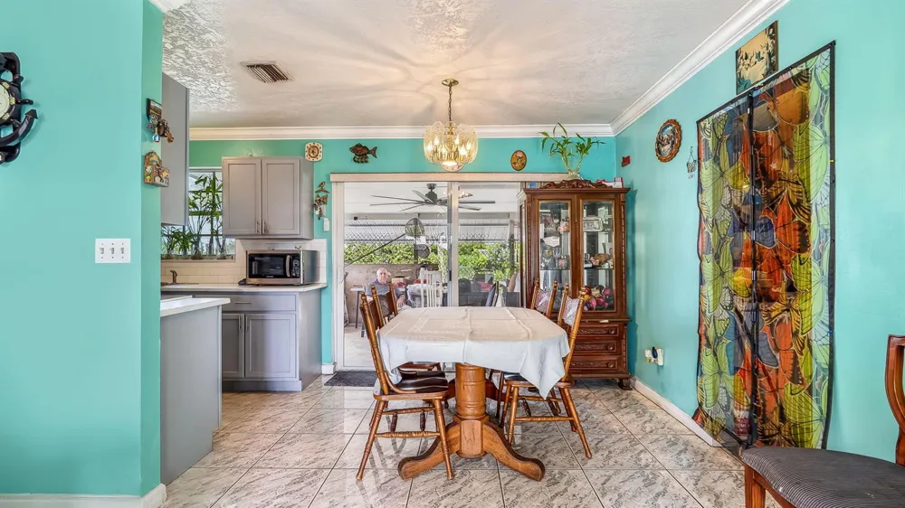 1048 WHITAKER ROAD Belle Glade, FL 33430