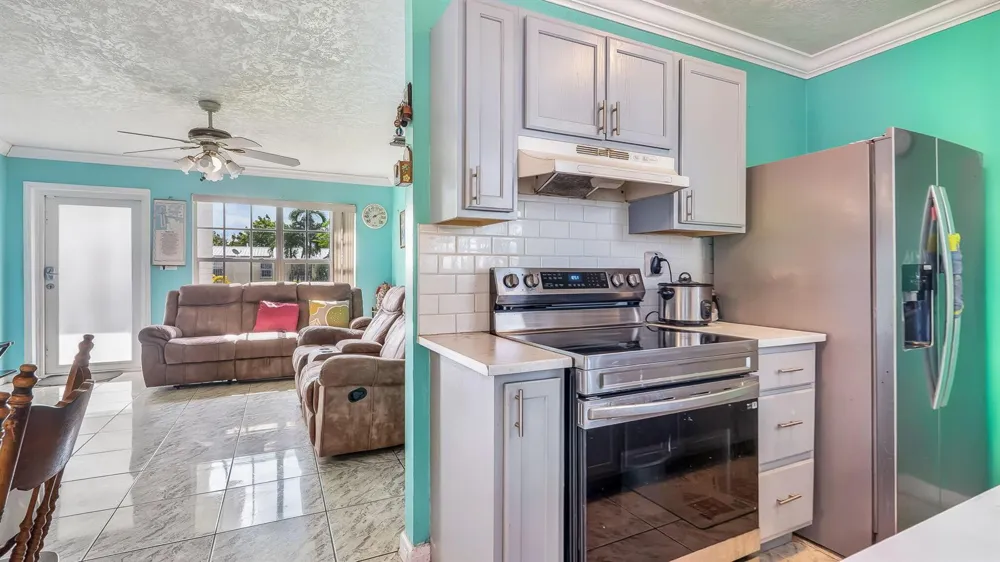 1048 WHITAKER ROAD Belle Glade, FL 33430
