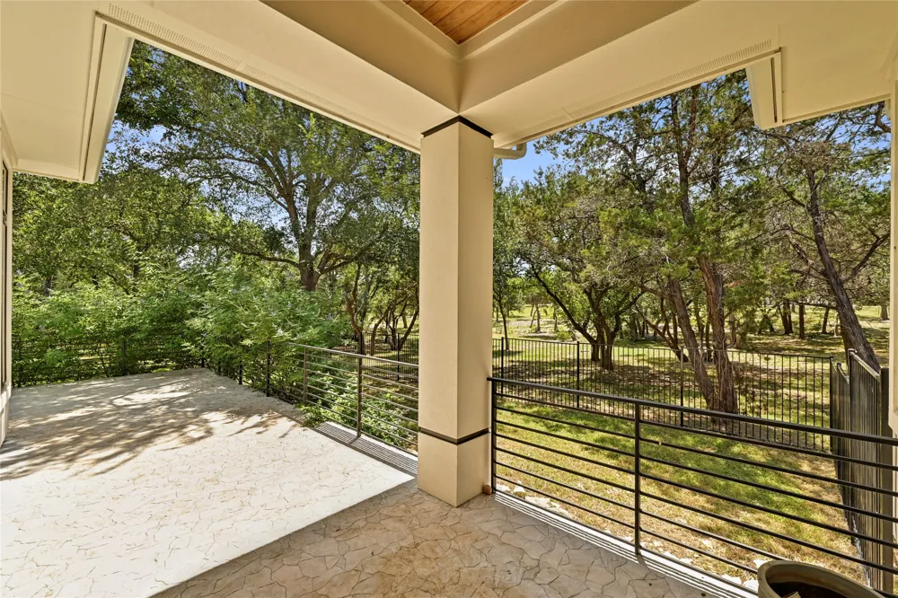 1121 Covered Bridge Drive Driftwood, TX 78619