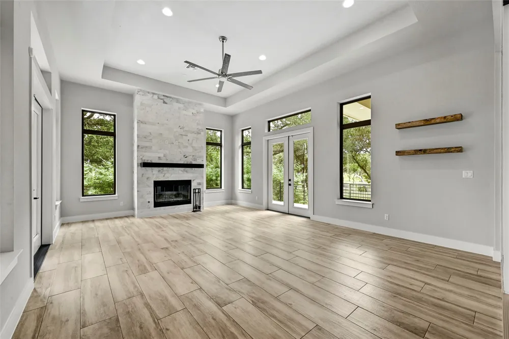 1121 Covered Bridge Drive Driftwood, TX 78619