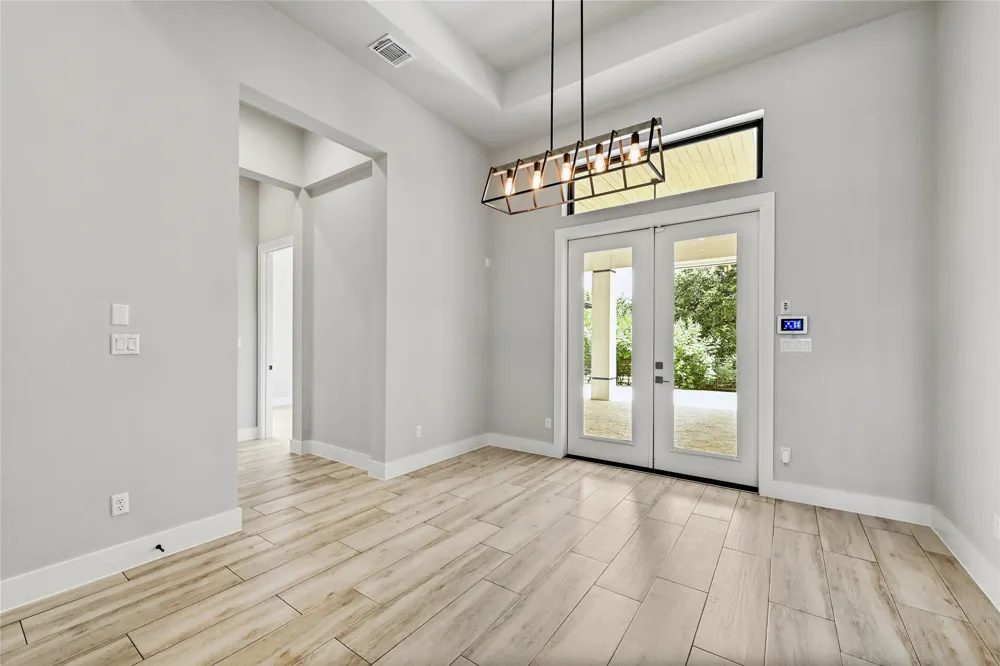1121 Covered Bridge Drive Driftwood, TX 78619