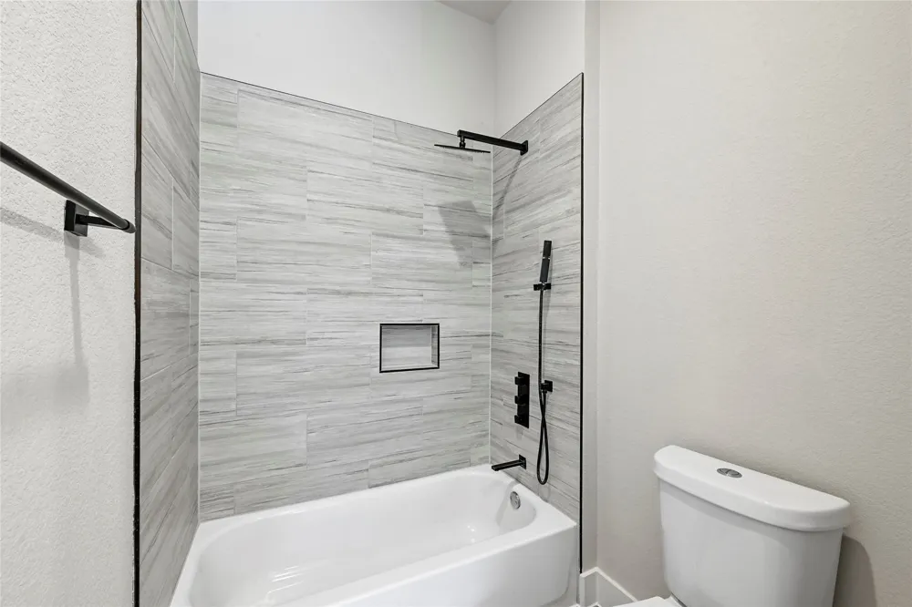 1121 Covered Bridge Drive Driftwood, TX 78619