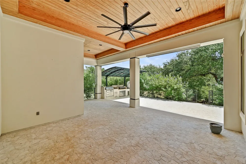 1121 Covered Bridge Drive Driftwood, TX 78619