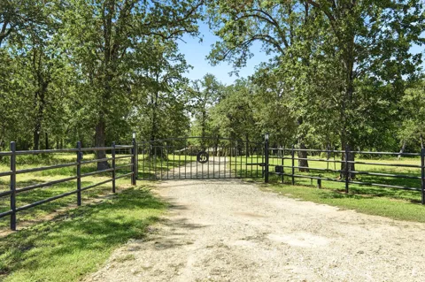 1893 County Road 306