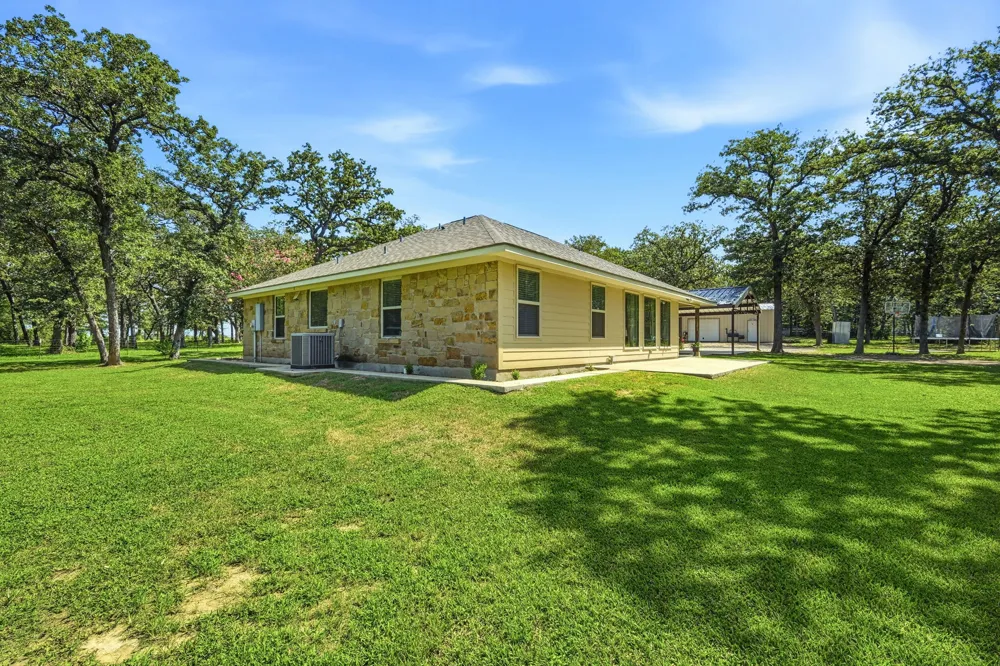 1893 County Road 306 Rockdale, TX 76567
