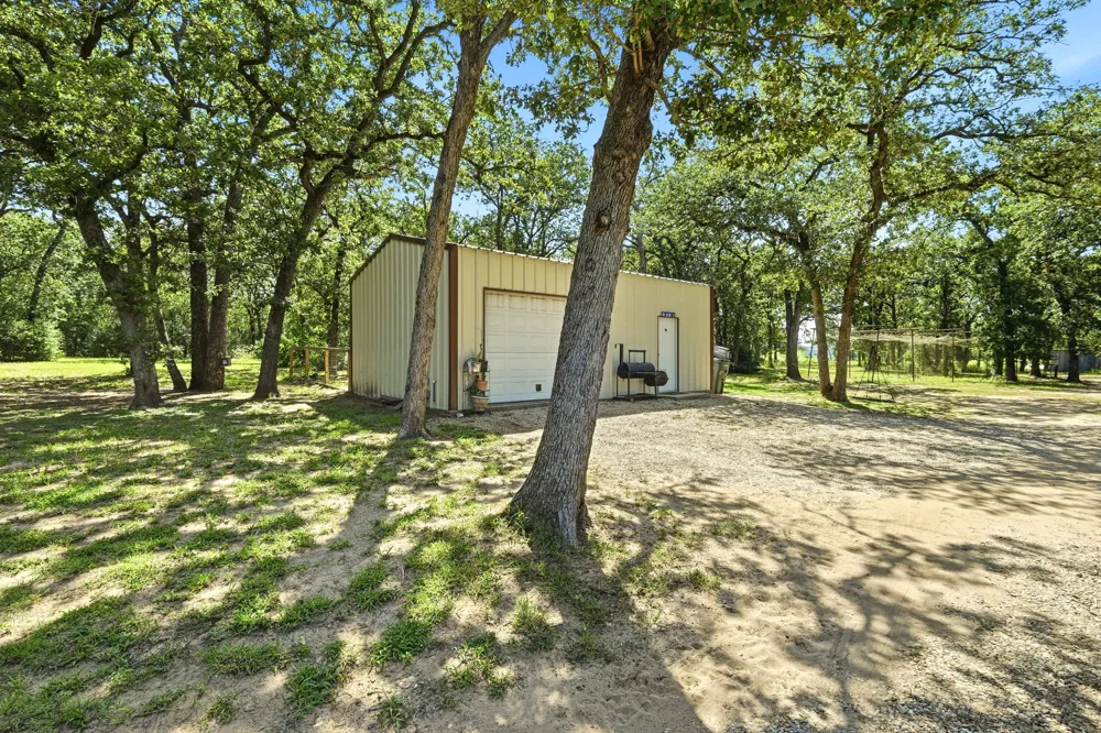1893 County Road 306 Rockdale, TX 76567