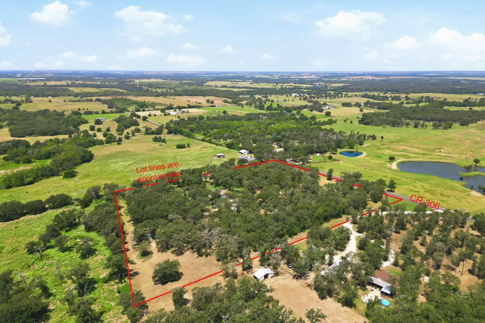 1893 County Road 306 Rockdale, TX 76567