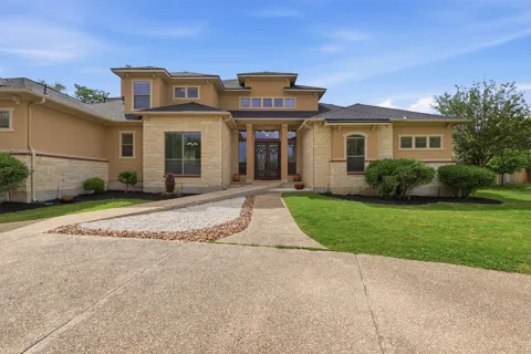 8919 Comanche Path