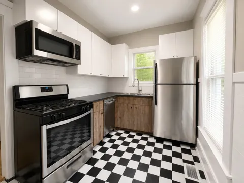 514 E 38th Street #B