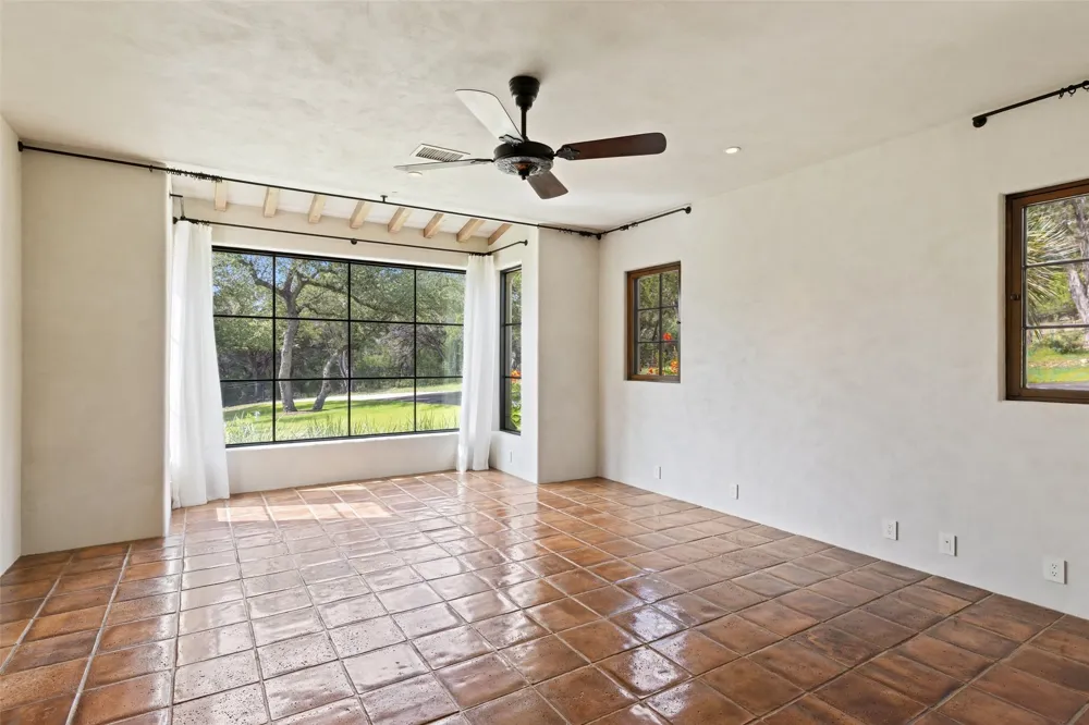 201 S Angel Light Drive Spicewood, TX 78669