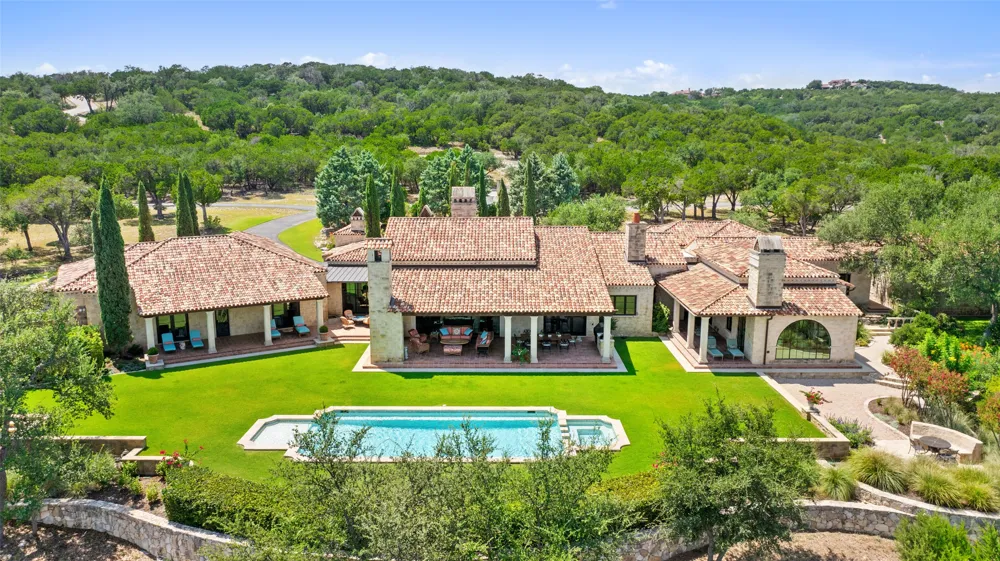201 S Angel Light Drive Spicewood, TX 78669