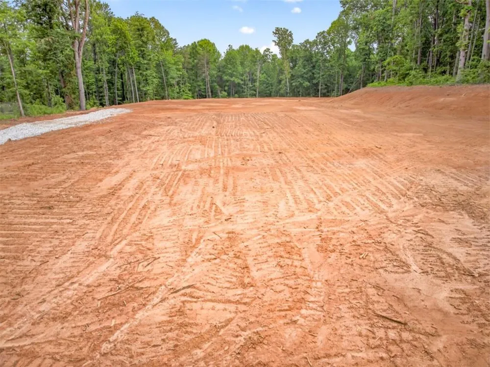135 Jarrett Lane Gillsville, GA 30543