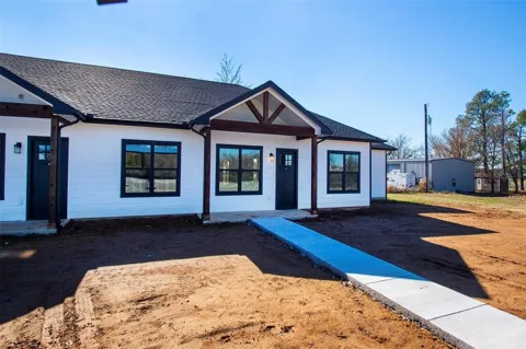 20494 US Highway 377 #A