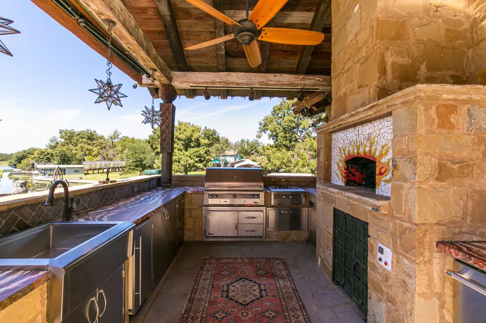 113 La Posada Horseshoe Bay, TX 78657