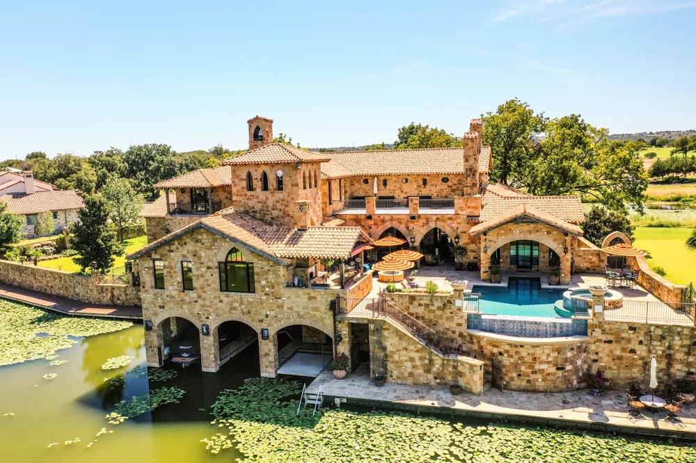 113 La Posada Horseshoe Bay, TX 78657