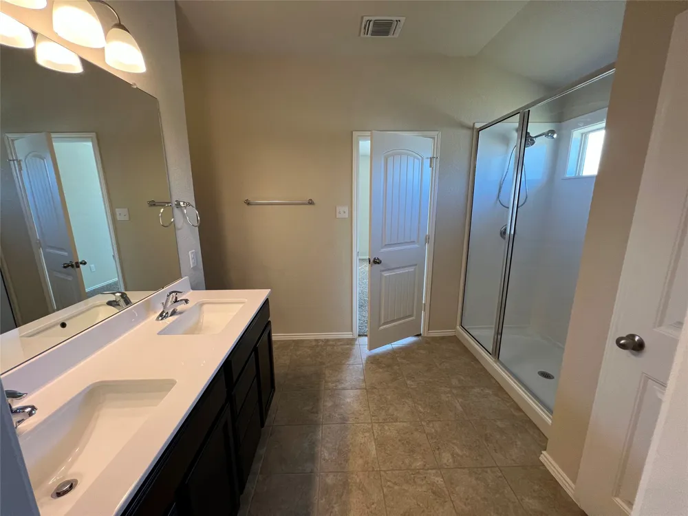 1140 Ibis Falls Loop Jarrell, TX 76537