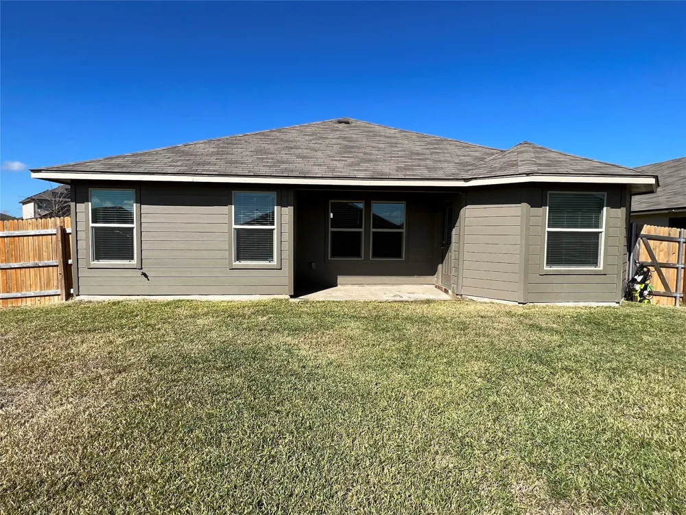 1140 Ibis Falls Loop Jarrell, TX 76537
