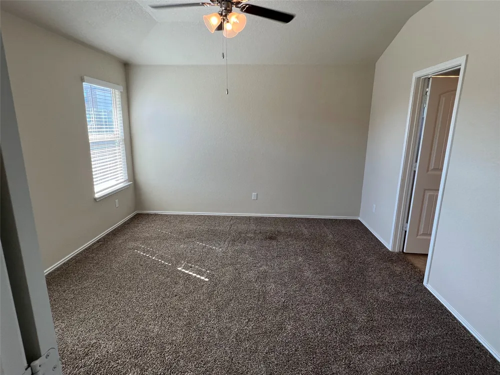 1140 Ibis Falls Loop Jarrell, TX 76537